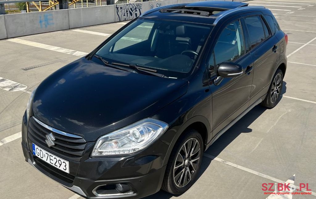 2014' Suzuki Sx4 S-Cross photo #1