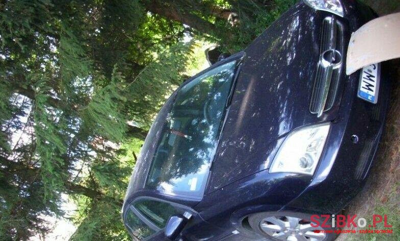 2003' Opel Vectra photo #1