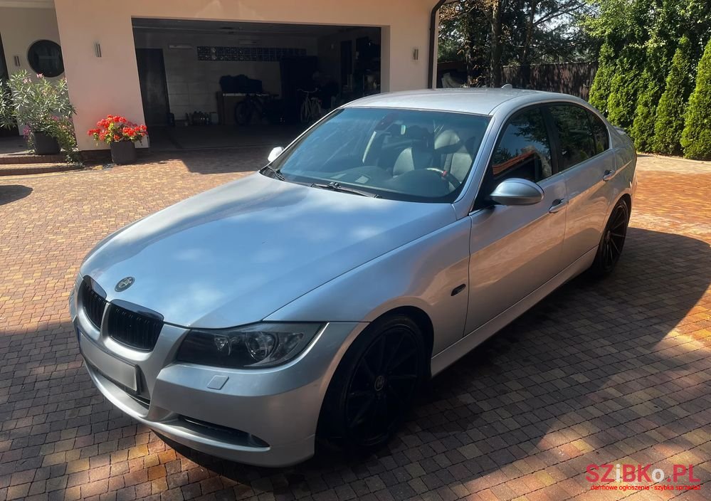 2005' BMW 3 Series 325I photo #1