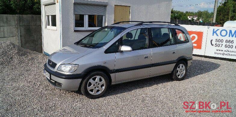 2001' Opel Zafira photo #1