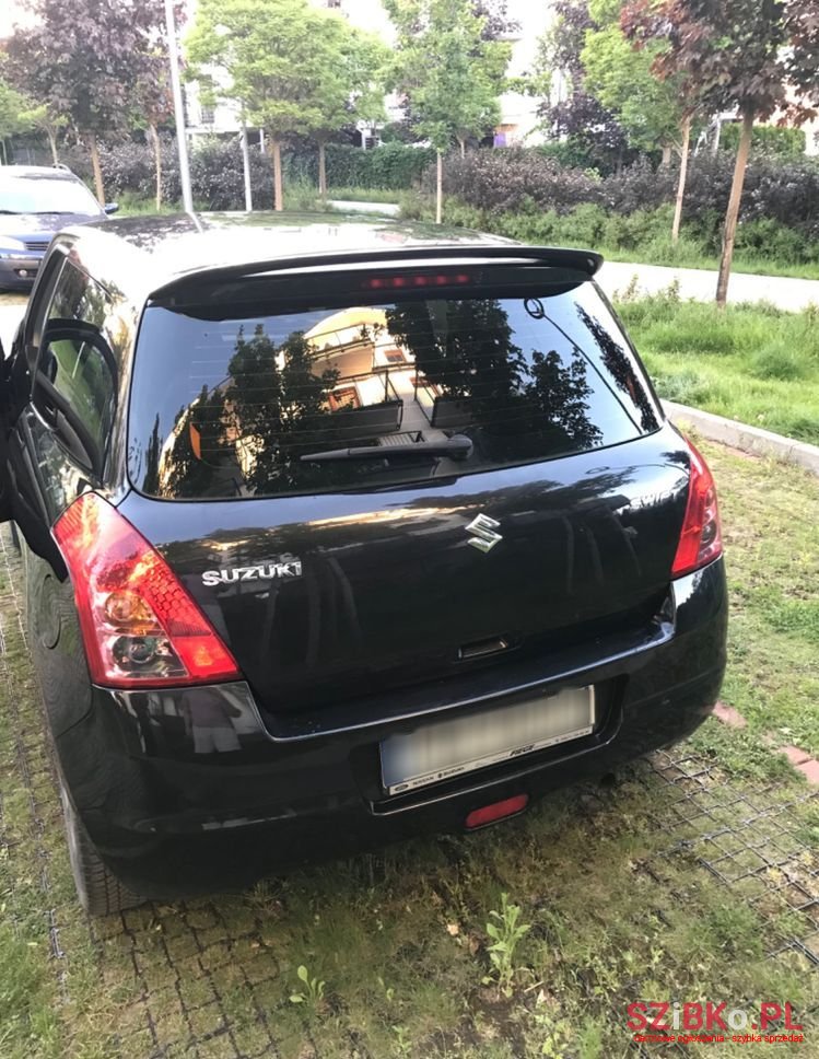 2009' Suzuki Swift 1.3 Gs photo #4