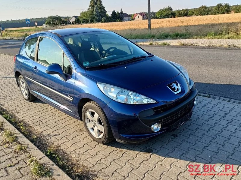 2009' Peugeot 207 photo #2