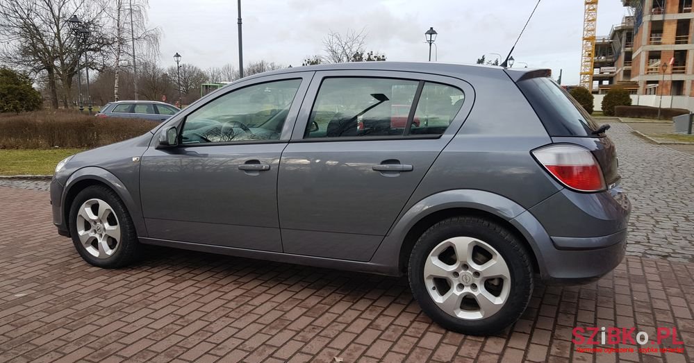 2004' Opel Astra photo #6
