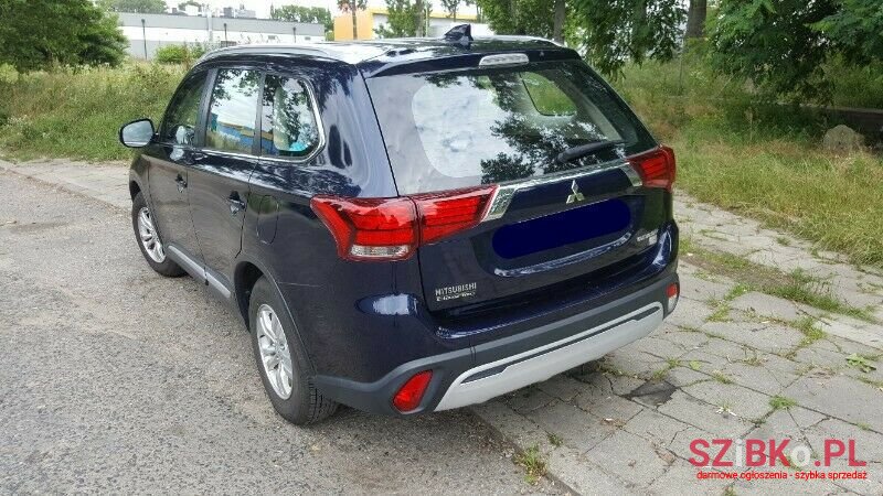 2018' Mitsubishi Outlander photo #3