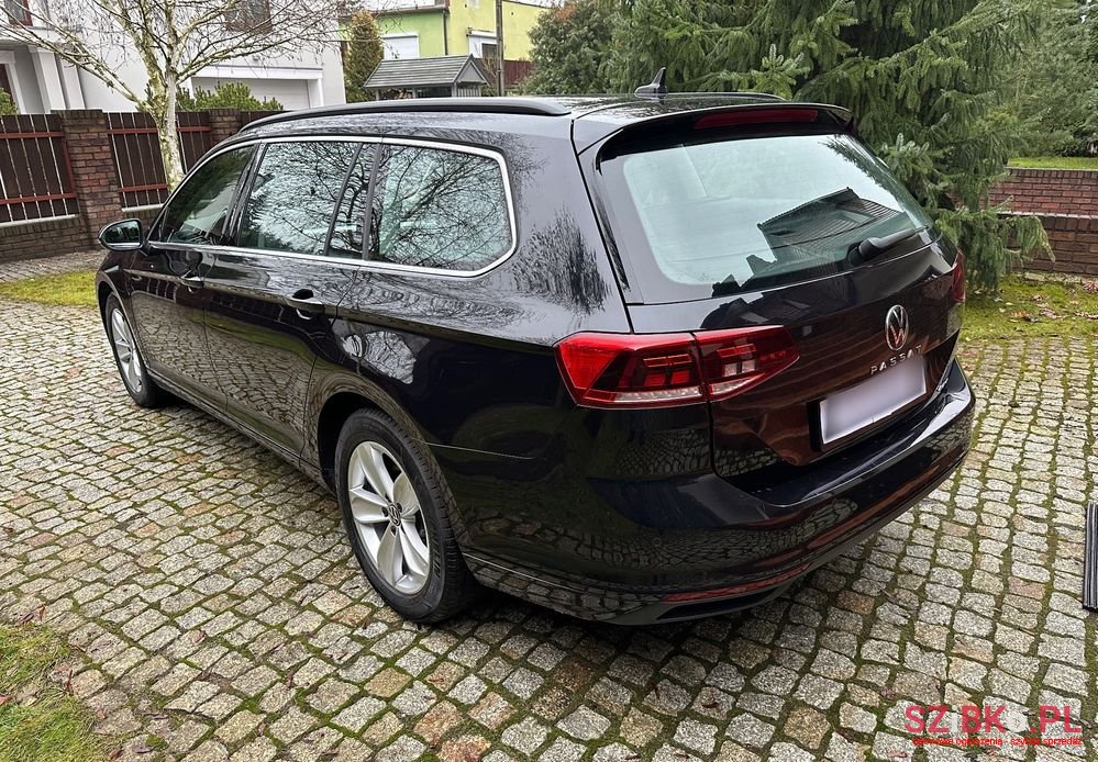 2020' Volkswagen Passat photo #6