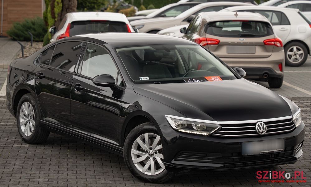 2018' Volkswagen Passat photo #6