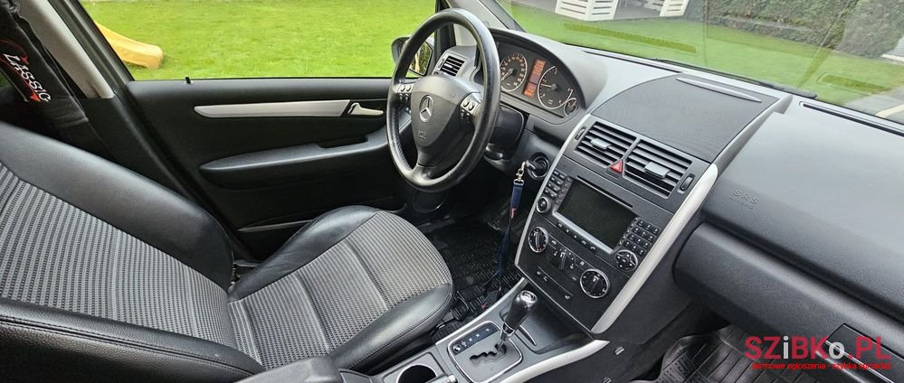 2006' Mercedes-Benz A-Class 200 Cdi photo #4