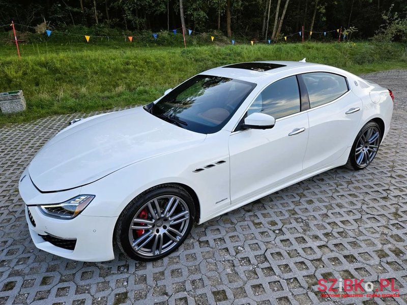 2018' Maserati Ghibli S Granlusso photo #2