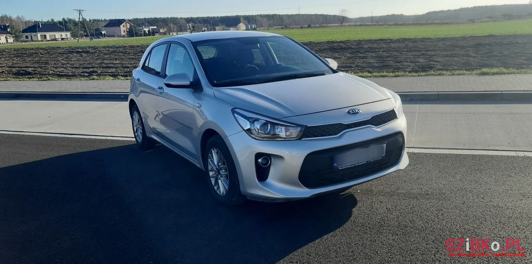 2019' Kia Rio photo #1