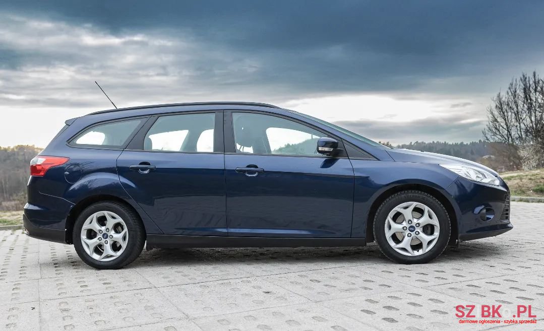 2011' Ford Focus photo #4