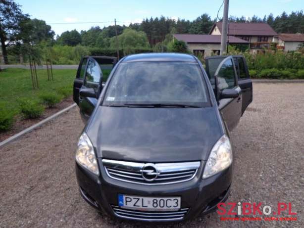 2009' Opel Zafira photo #1