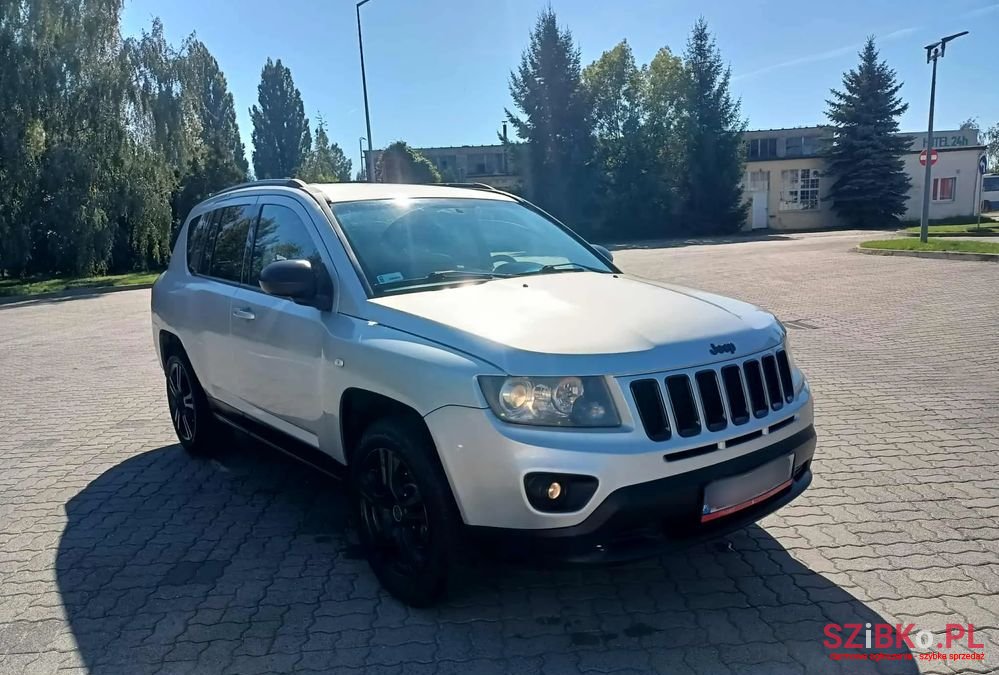 2012' Jeep Compass 2.2I Crd 4X2 North photo #2