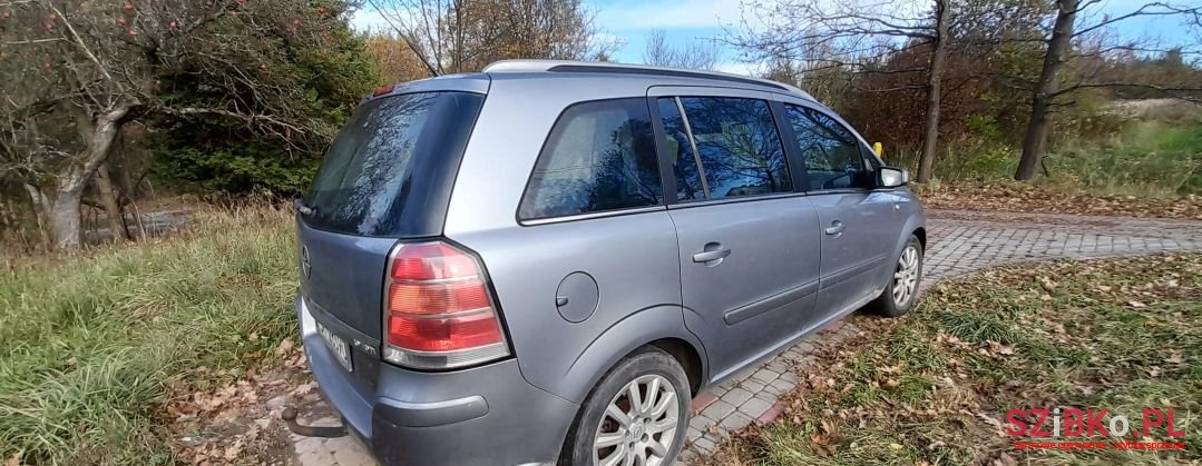 2005' Opel Zafira photo #5