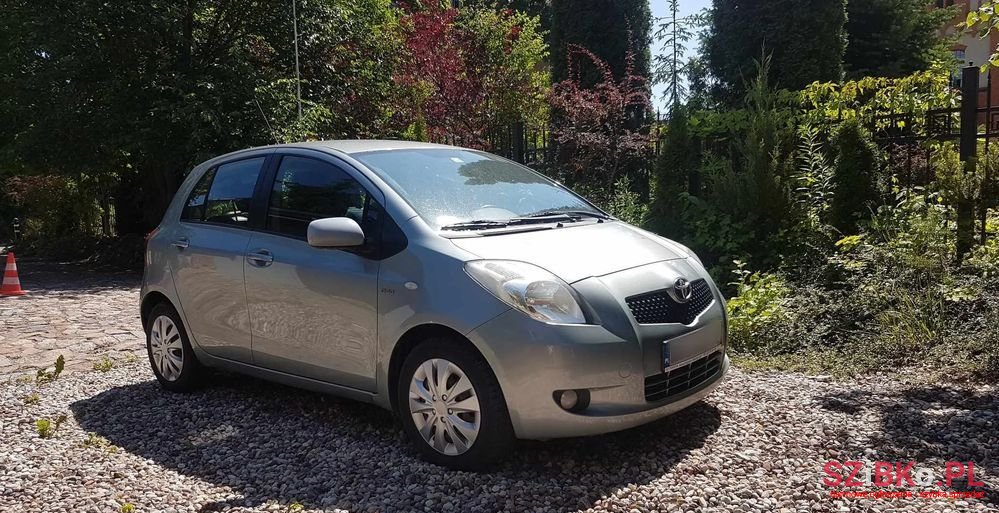 2007' Toyota Yaris photo #1