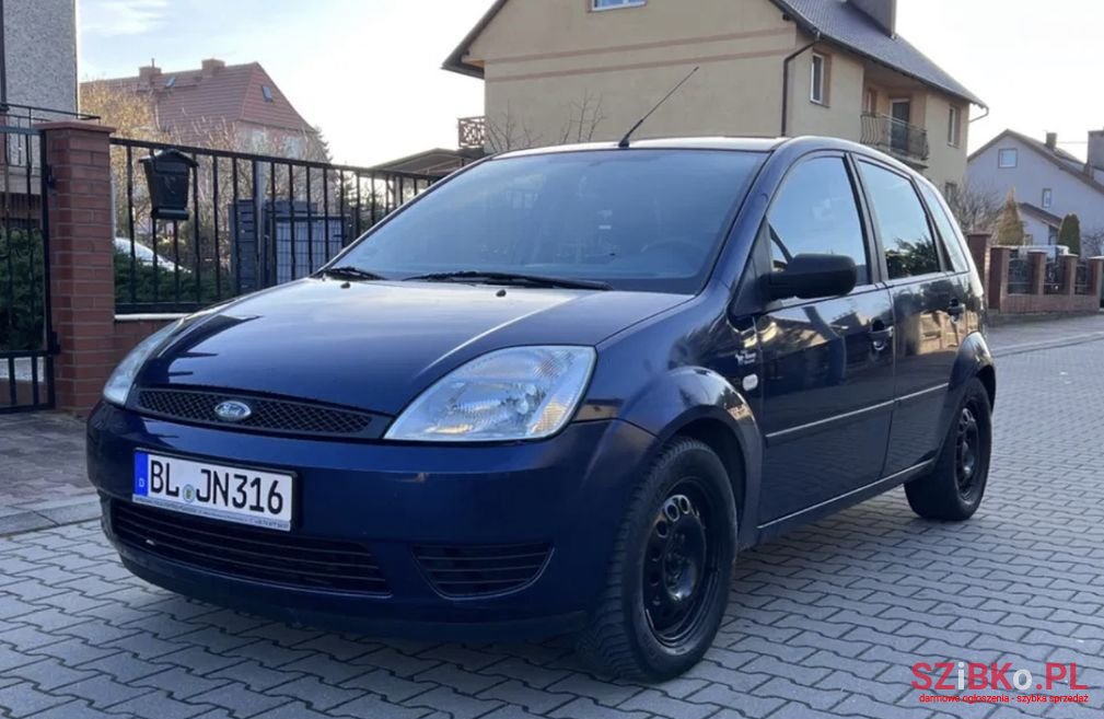 2005' Ford Fiesta photo #1