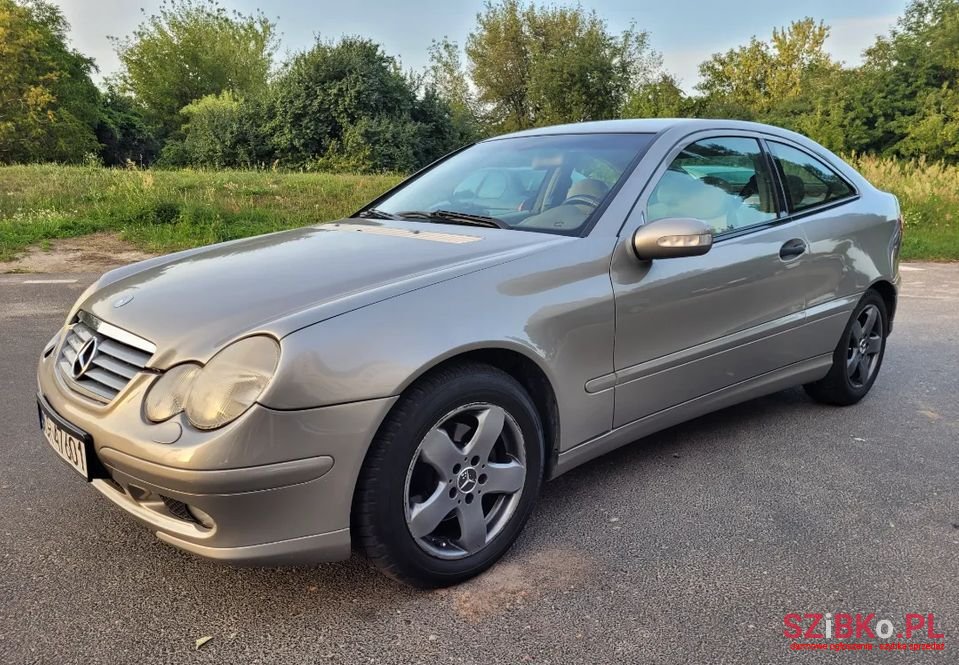 2003' Mercedes-Benz Klasa C photo #1