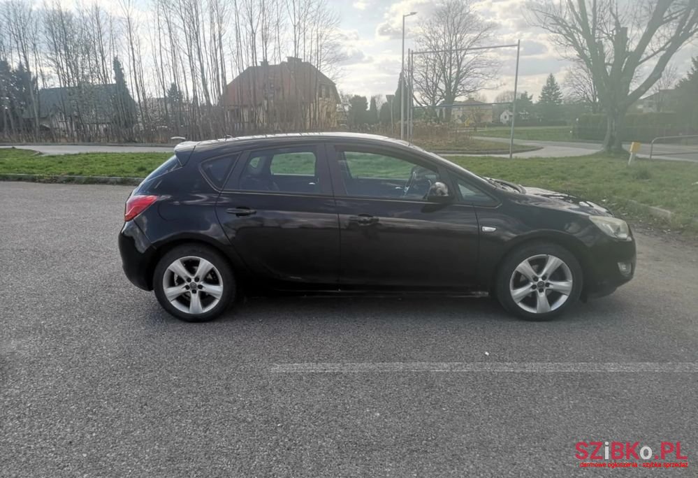 2009' Opel Astra Iii 1.6 Enjoy photo #3