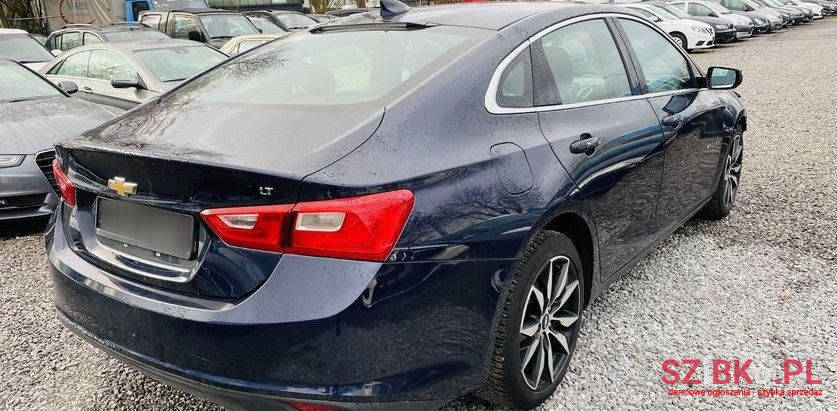 2017' Chevrolet Malibu photo #3