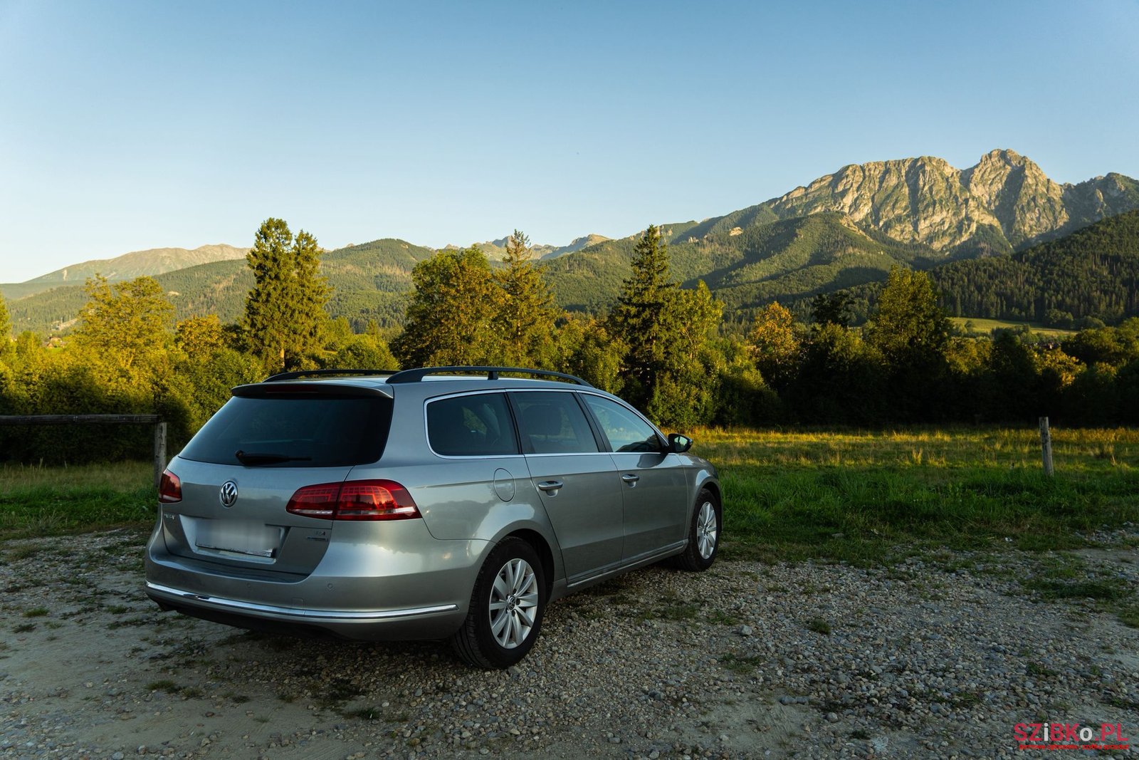 2014' Volkswagen Passat B7 BlueMotion photo #2