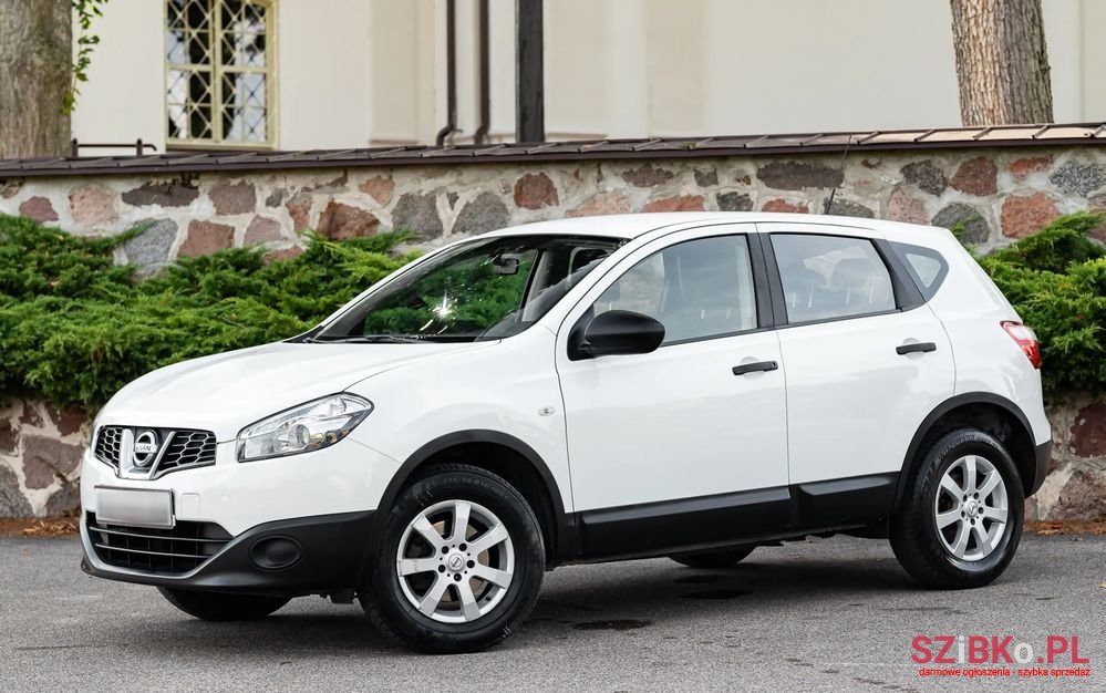 2014' Nissan Qashqai photo #2