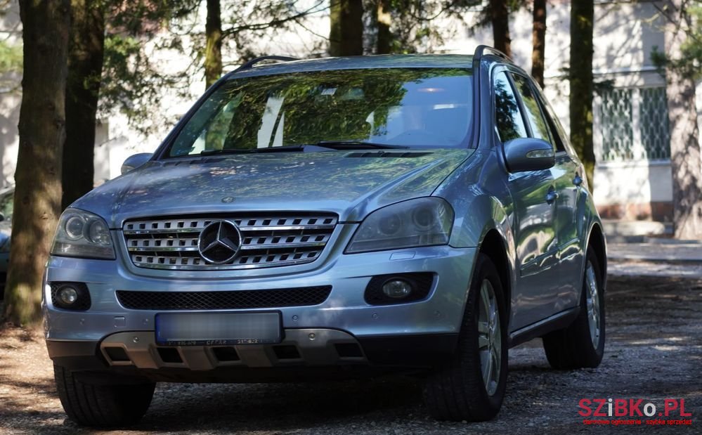 2006' Mercedes-Benz Ml 320 Cdi 4-Matic photo #2
