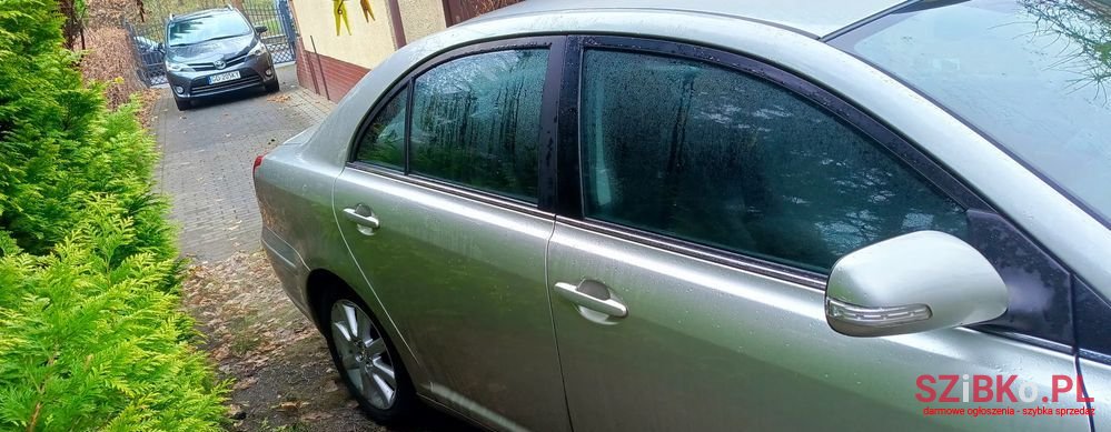 2006' Toyota Avensis 1.8 Vvt-I Luna photo #2