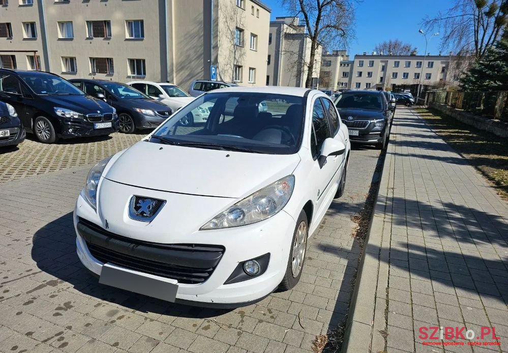2012' Peugeot 207 photo #1