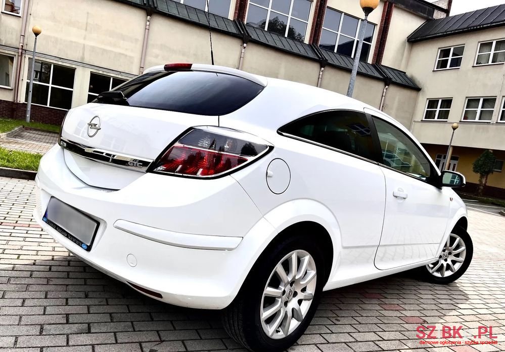 2009' Opel Astra Gtc 1.4 Edition photo #6