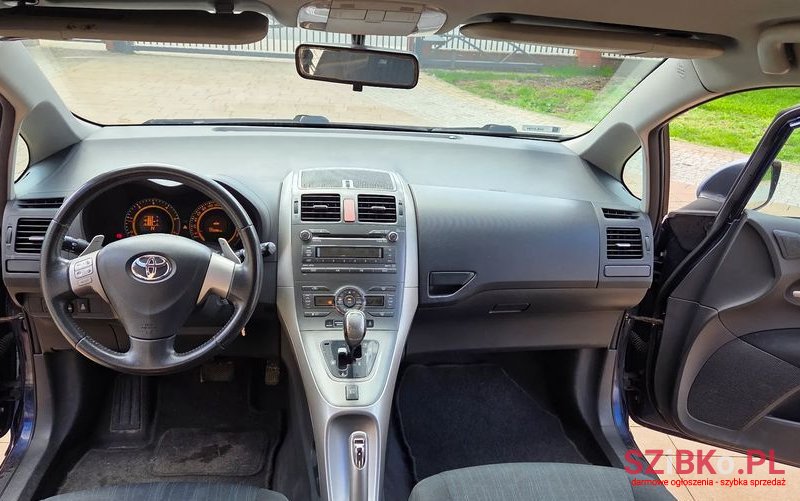2008' Toyota Auris 1.4 D-4D Luna Mm photo #5