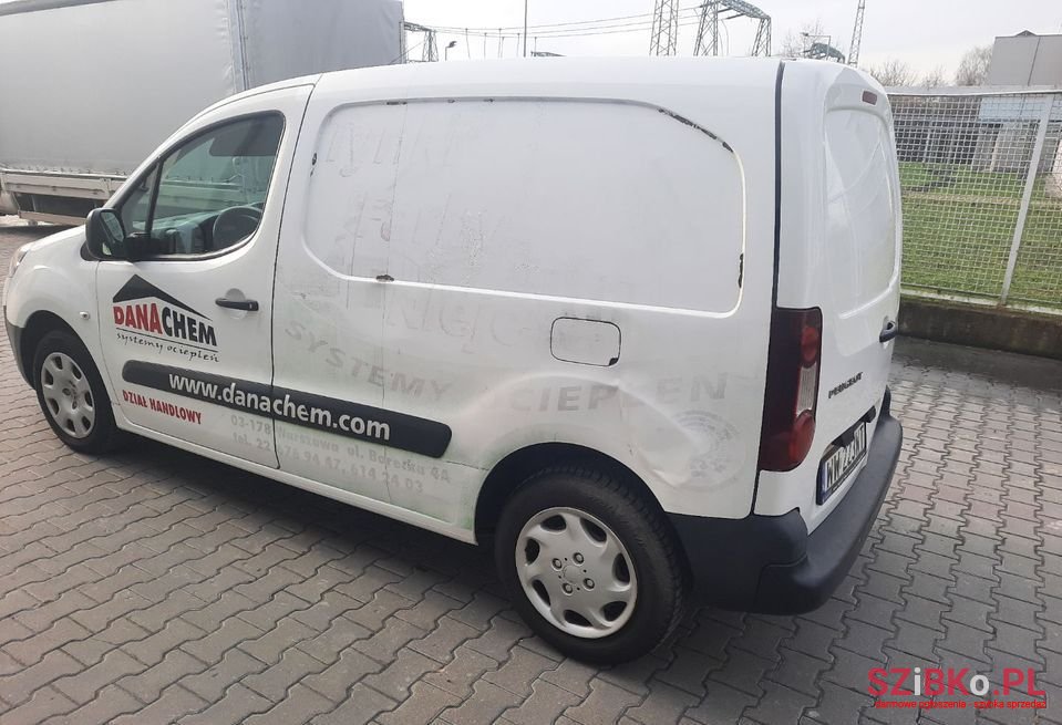 2015' Peugeot Partner photo #3