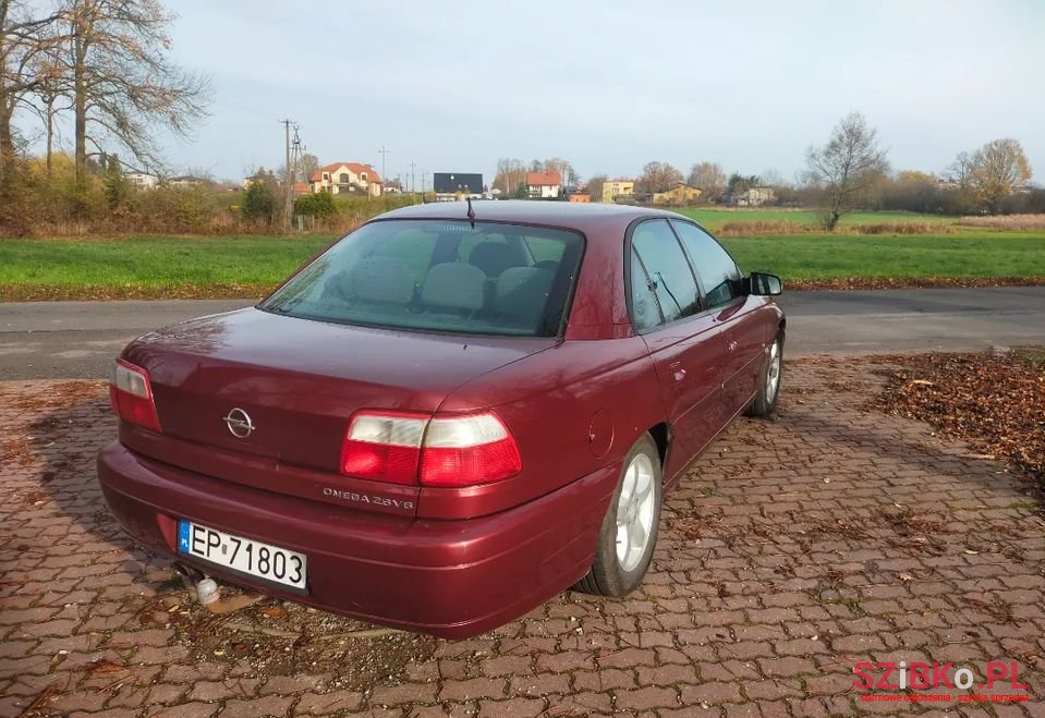 2001' Opel Omega photo #3