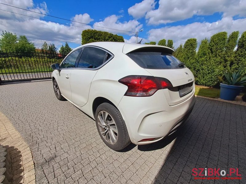 2015' Citroen DS4 1.6 Vti Sochic photo #5
