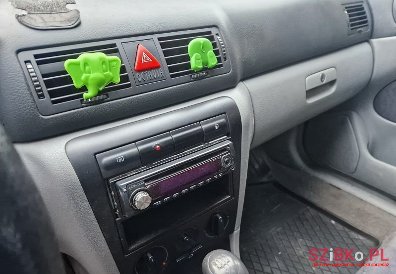 1999' Skoda Octavia photo #4