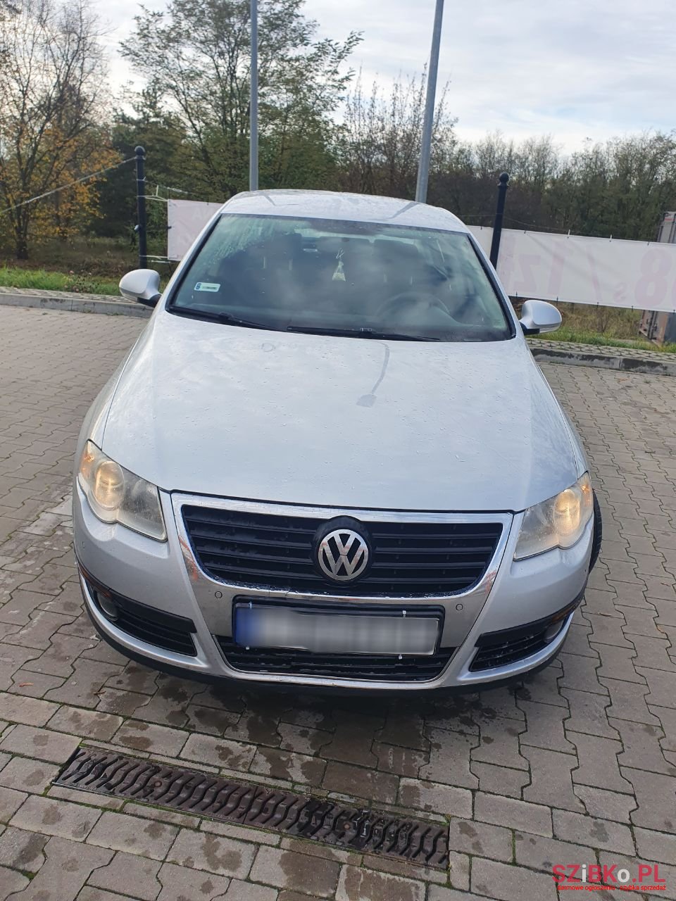 2009' Volkswagen Passat photo #3