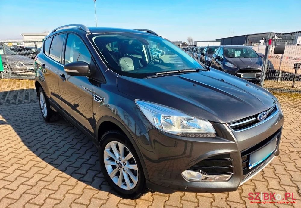 2015' Ford Kuga photo #2