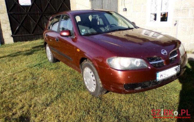 2005' Nissan Almera photo #1