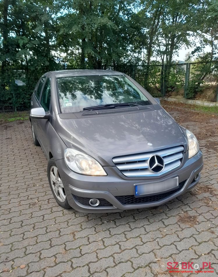 2009' Mercedes-Benz B-Class 180 Cdi photo #1