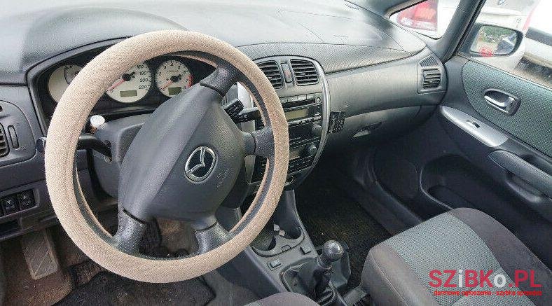 2005' Mazda Premacy photo #2