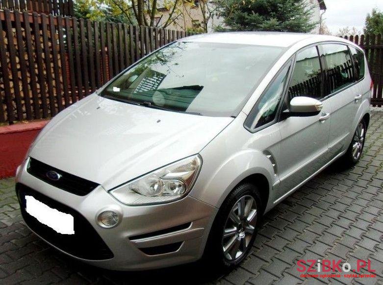 2011' Ford S-Max photo #1