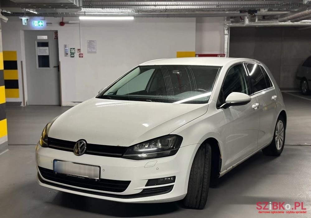 2013' Volkswagen Golf photo #1