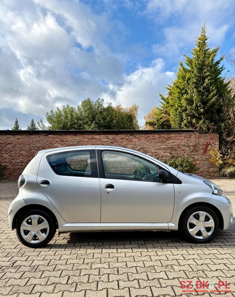 2014' Toyota Aygo photo #5