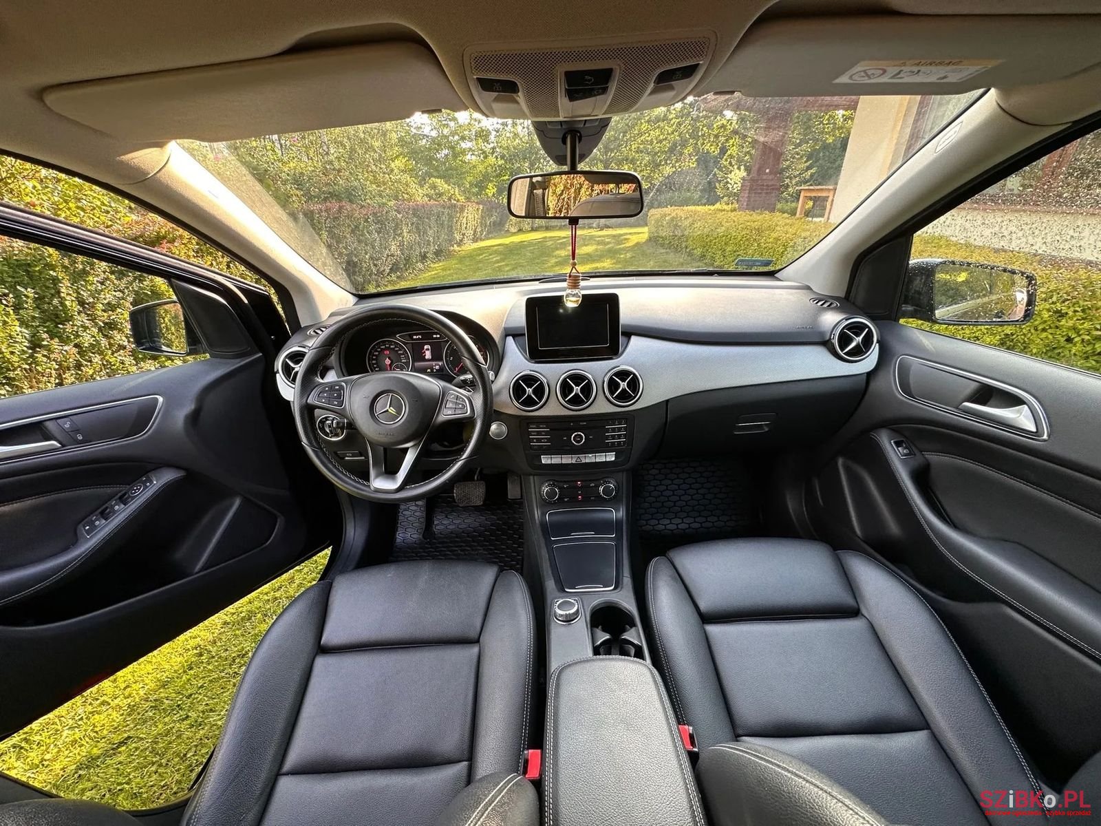 2017' Mercedes-Benz B-Class photo #1