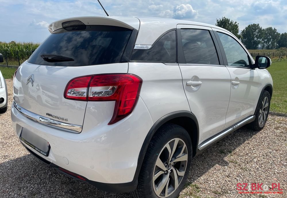 2012' Citroen C4 Aircross photo #3