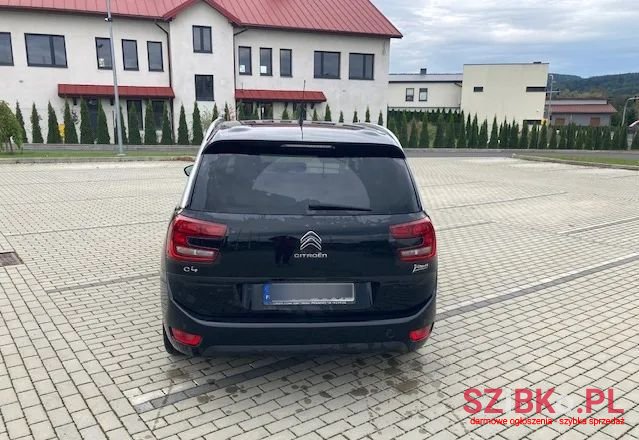 2017' Citroen C4 Grand Picasso photo #4