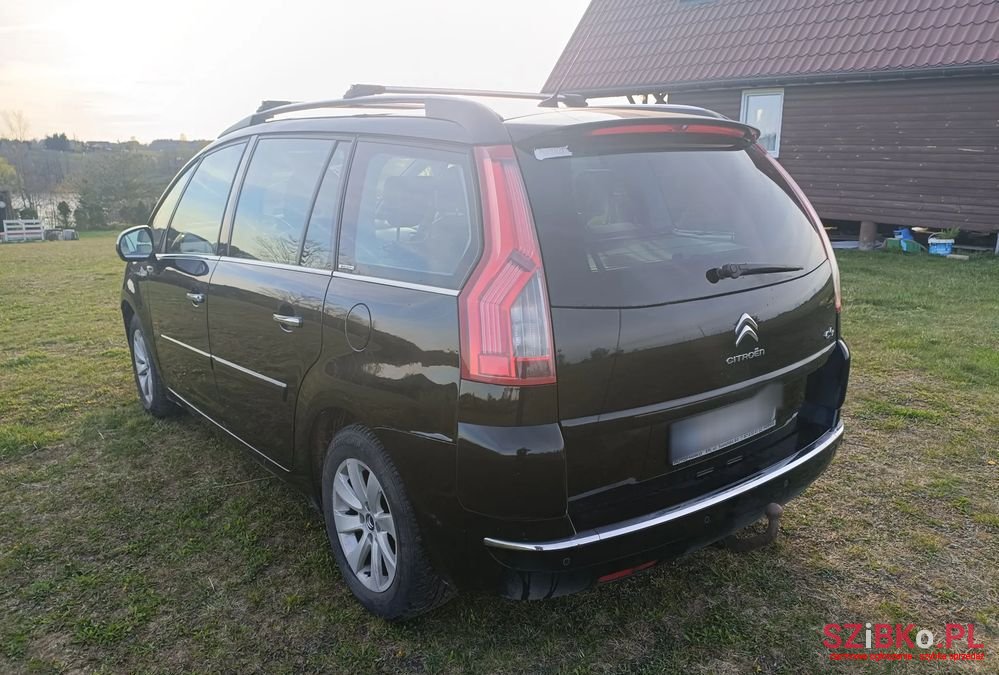 2012' Citroen C4 Picasso photo #6
