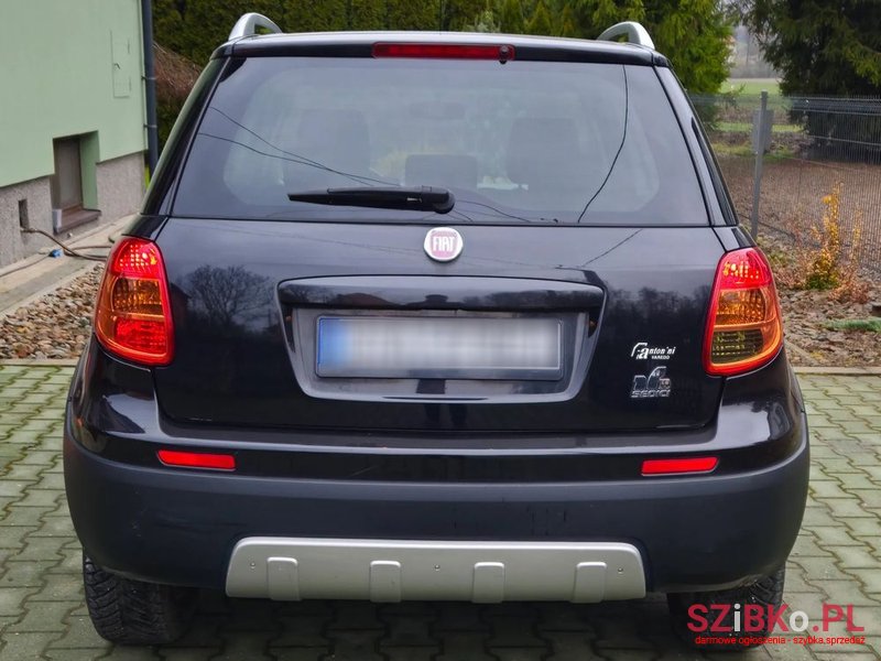 2009' Fiat Sedici photo #5