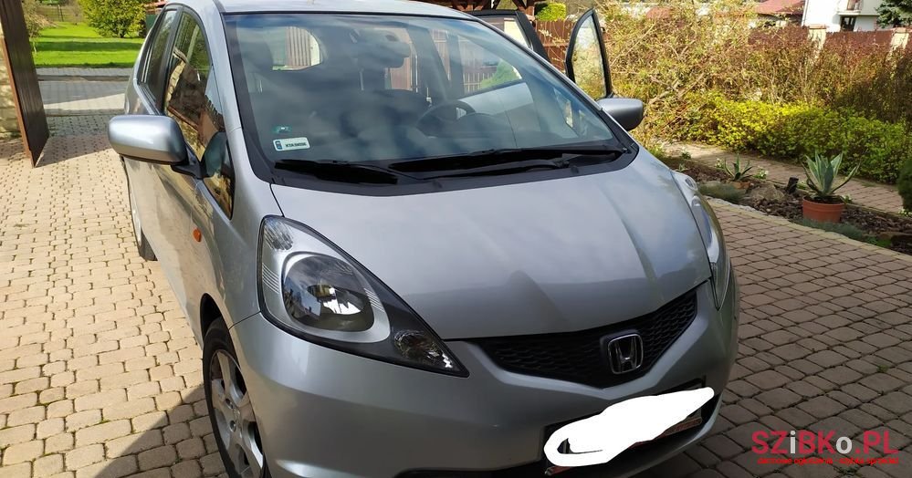 2009' Honda Jazz 1.2 Trend photo #1