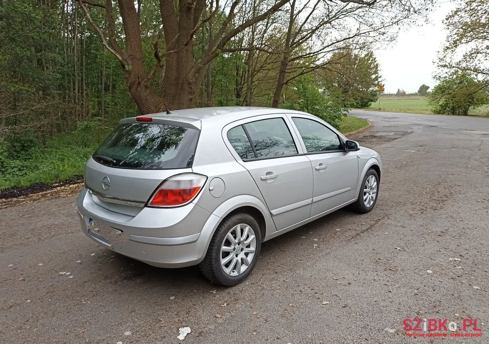 2005' Opel Astra Iii 1.6 Enjoy photo #4