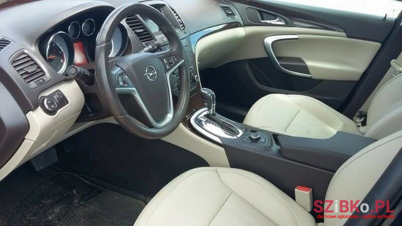 2013' Opel Insignia photo #2