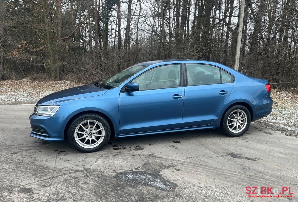 2015' Volkswagen Jetta photo #3